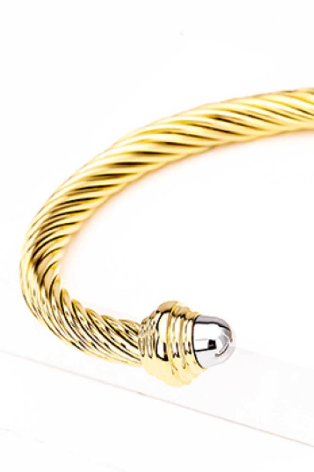 Mia Twisted Open Bracelet