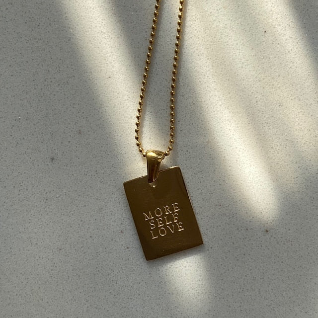 Olivia Gold Pendant Necklace